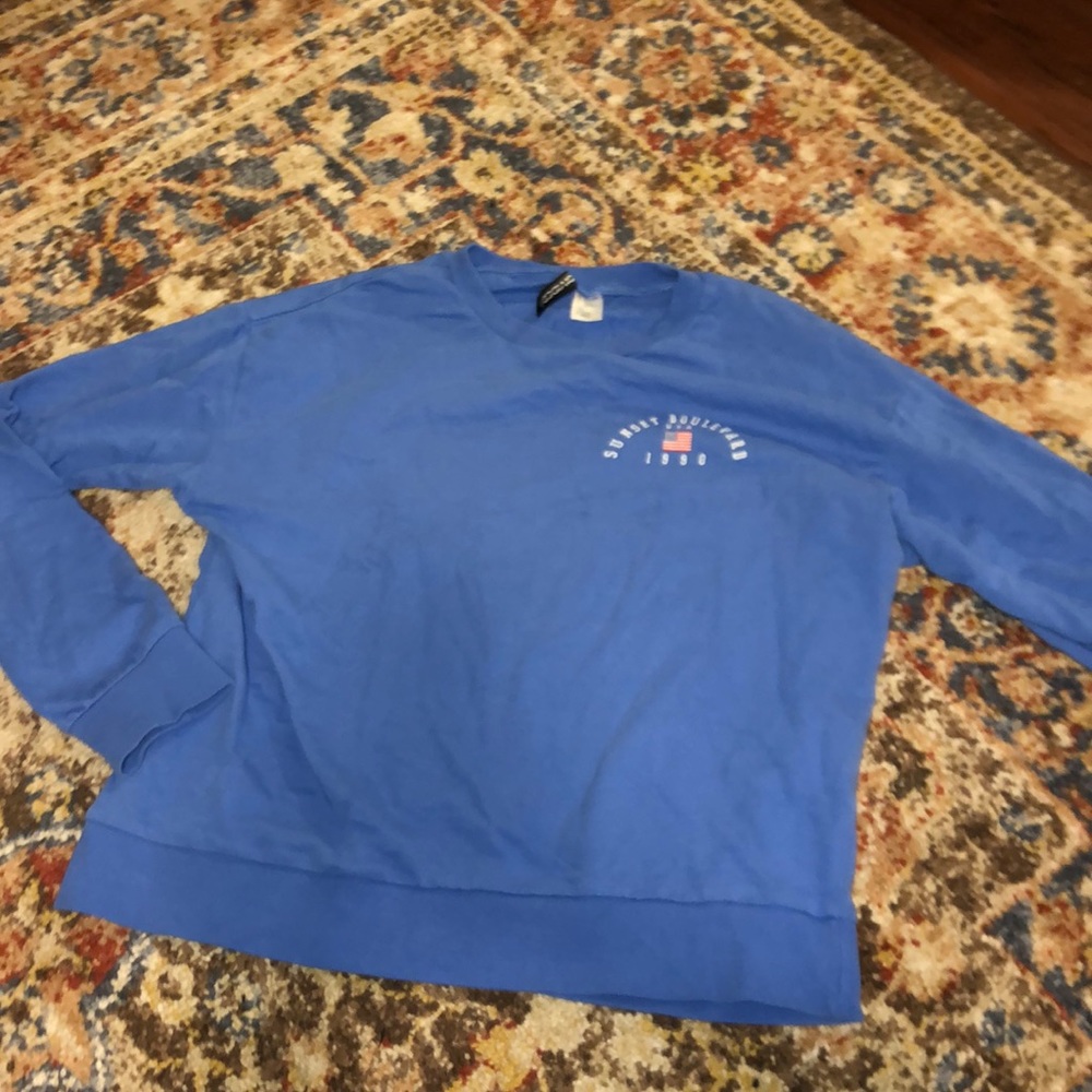 Cropped crew neck